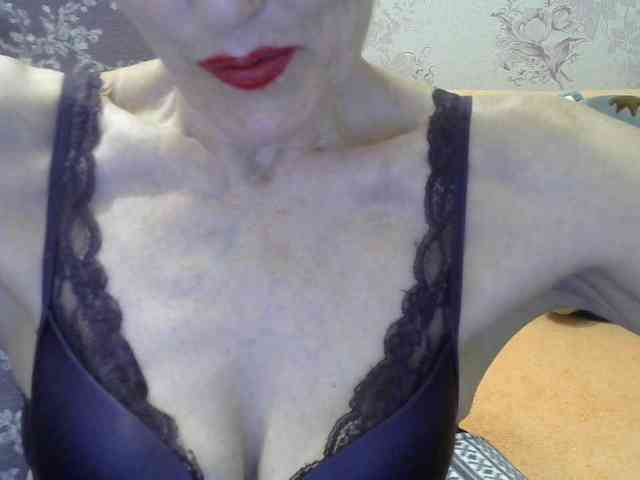Red-Rose-777 webcam