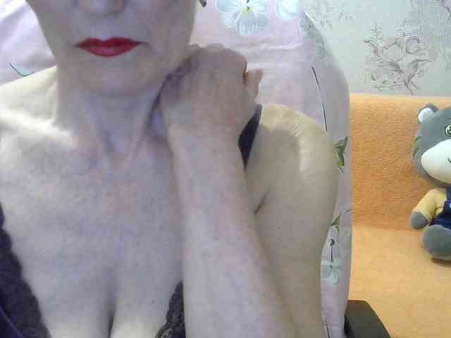 Red-Rose-777 webcam