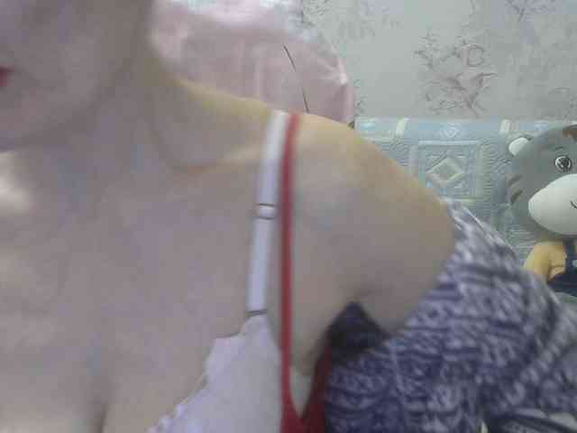 Red-Rose-777 webcam