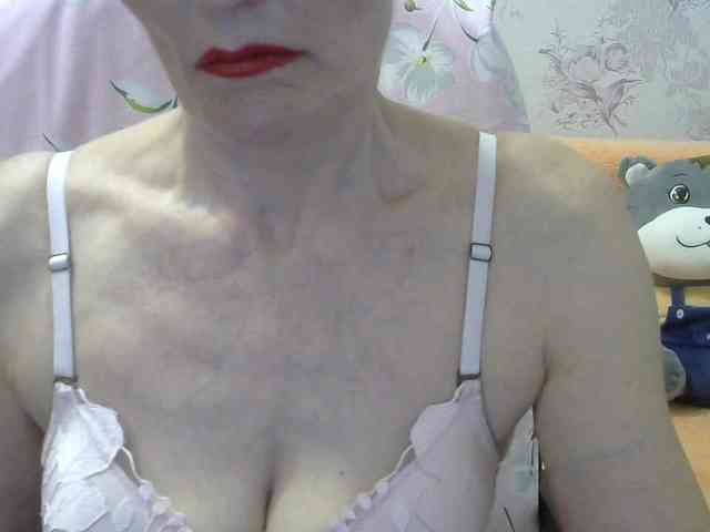 Red-Rose-777 webcam