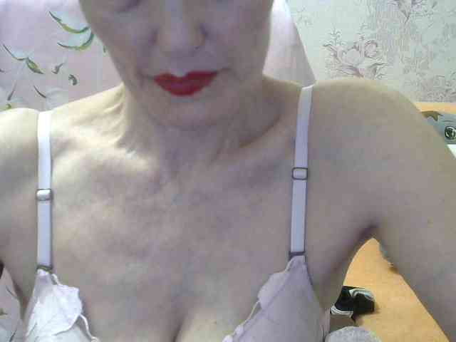 Red-Rose-777 webcam