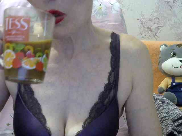 Red-Rose-777 webcam