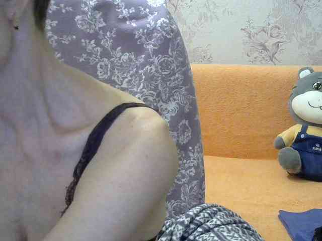Red-Rose-777 webcam