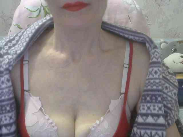 Red-Rose-777 webcam