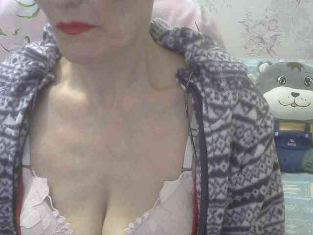 Red-Rose-777 webcam