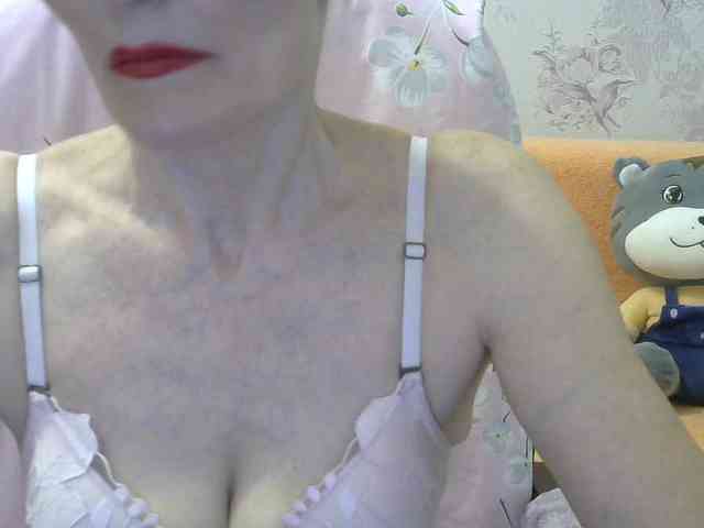 Red-Rose-777 webcam