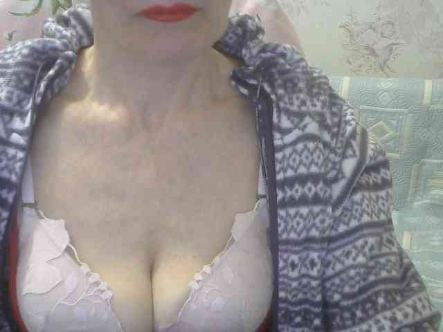 Red-Rose-777 webcam