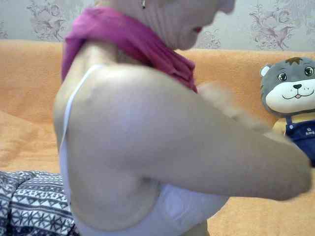 Red-Rose-777 webcam
