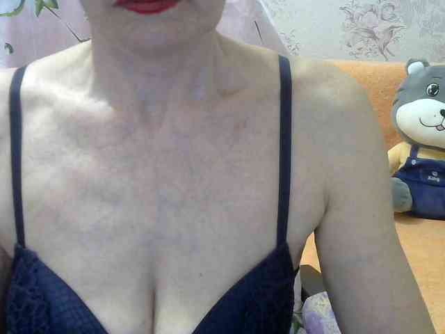 Red-Rose-777 webcam