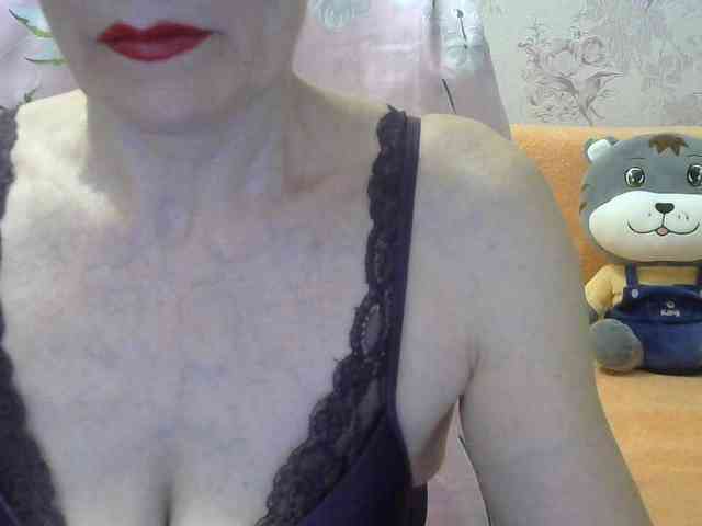 Red-Rose-777 webcam