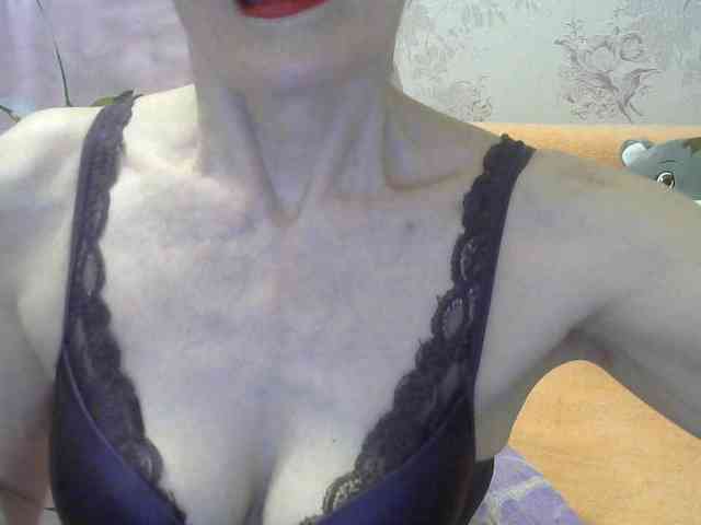 Red-Rose-777 webcam