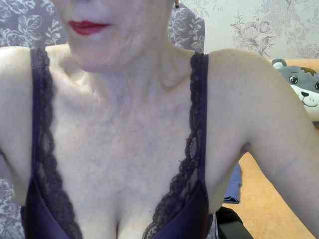 Red-Rose-777 webcam