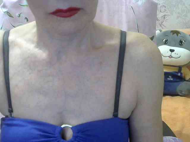 Red-Rose-777 Live Webcam on BongaCams