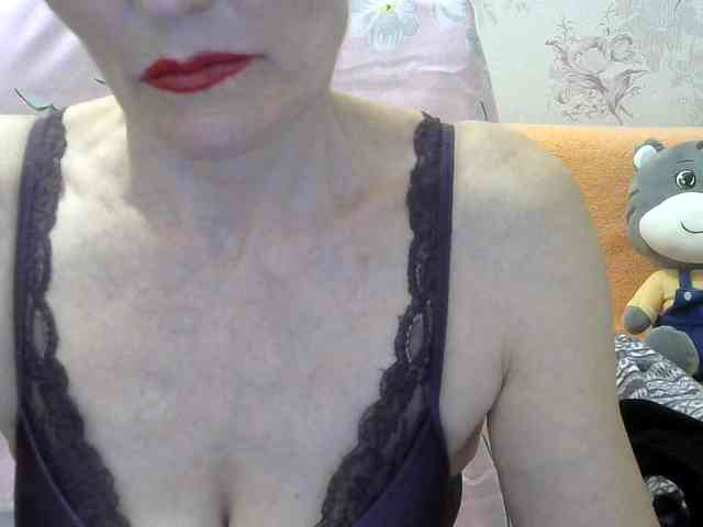 Red-Rose-777 webcam