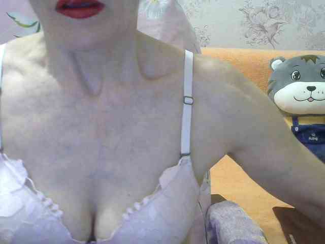 Red-Rose-777 webcam