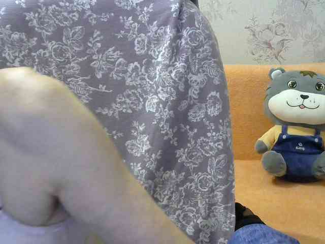 Red-Rose-777 webcam