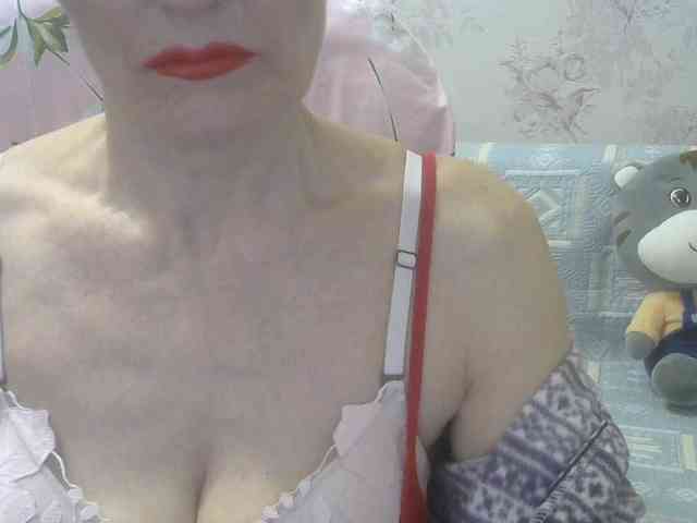 Red-Rose-777 webcam