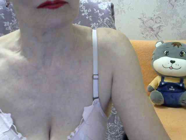 Red-Rose-777 webcam