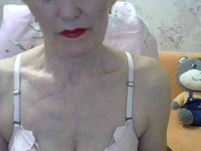 Red-Rose-777 webcam