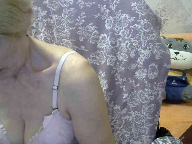 Red-Rose-777 webcam