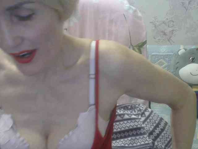 Red-Rose-777 webcam