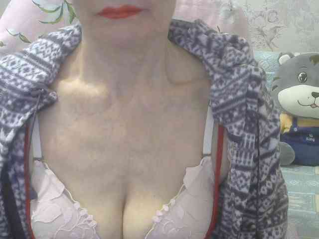 Red-Rose-777 webcam
