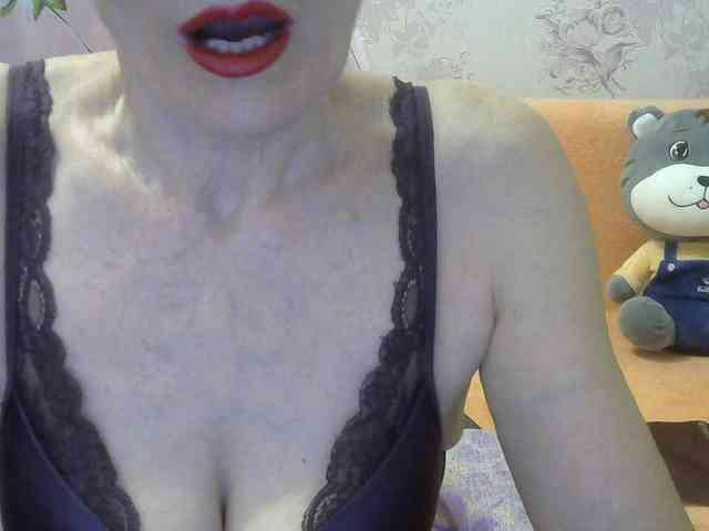 Red-Rose-777 webcam