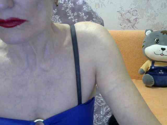 Red-Rose-777 webcam