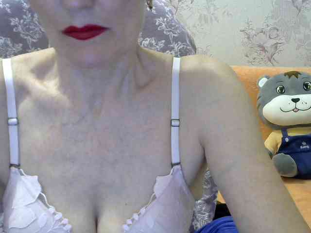 Red-Rose-777 webcam