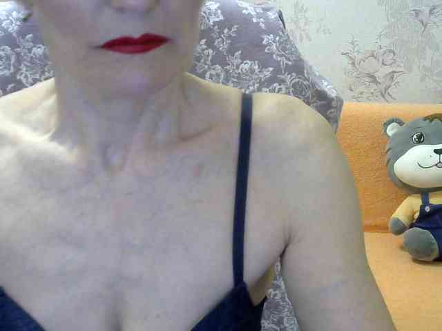 Red-Rose-777 webcam