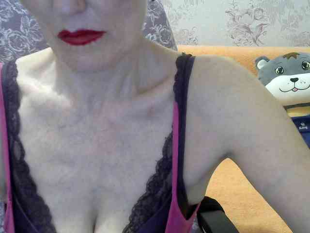 Red-Rose-777 webcam