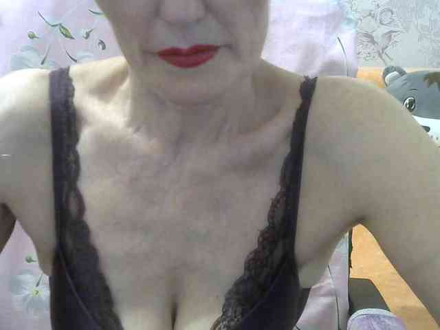 Red-Rose-777 webcam