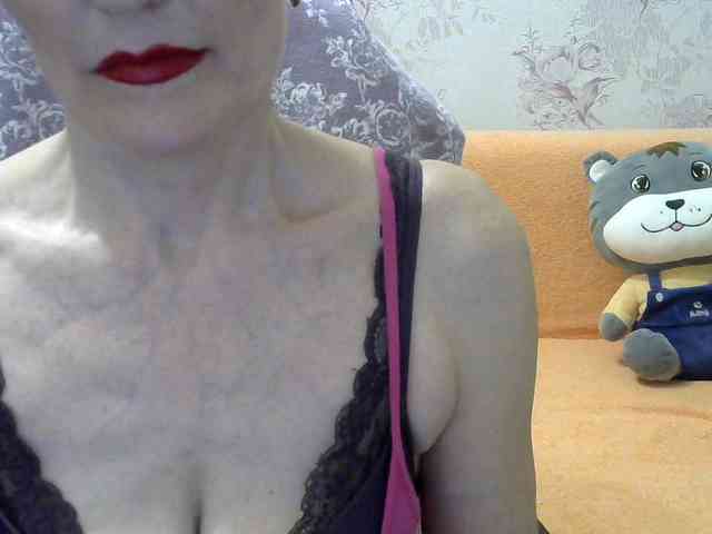 Red-Rose-777 webcam