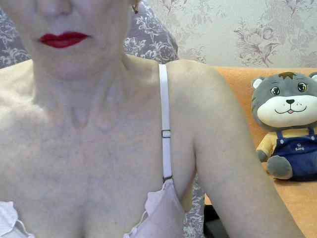 Red-Rose-777 webcam