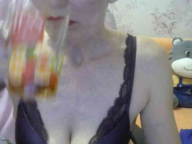 Red-Rose-777 webcam