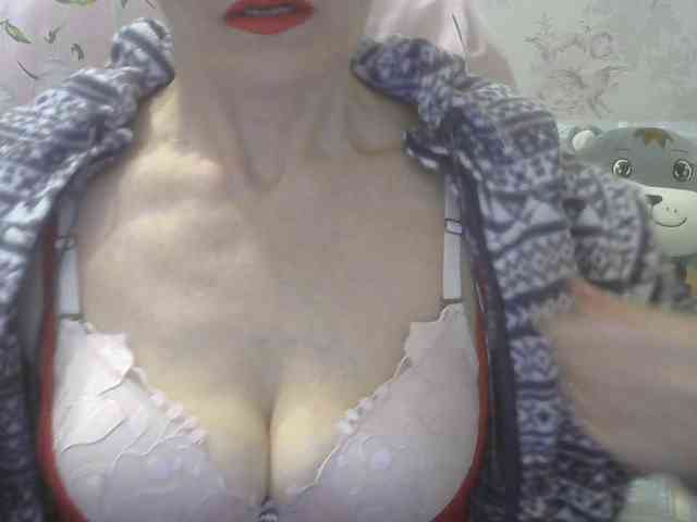 Red-Rose-777 webcam