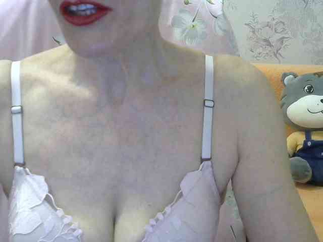 Red-Rose-777 webcam