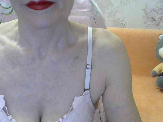 Red-Rose-777 webcam