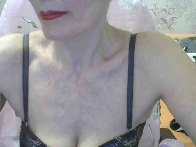 Red-Rose-777 webcam
