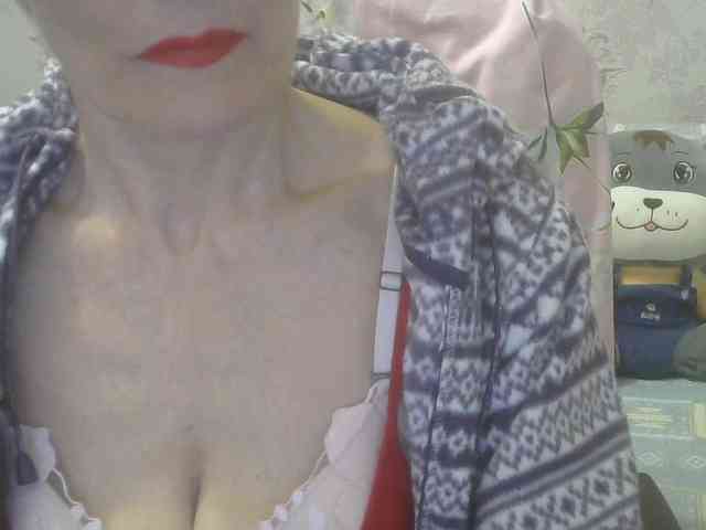 Red-Rose-777 webcam