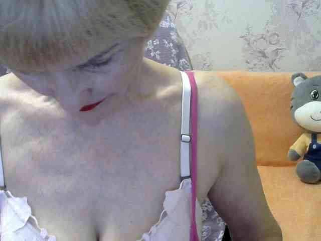 Red-Rose-777 webcam
