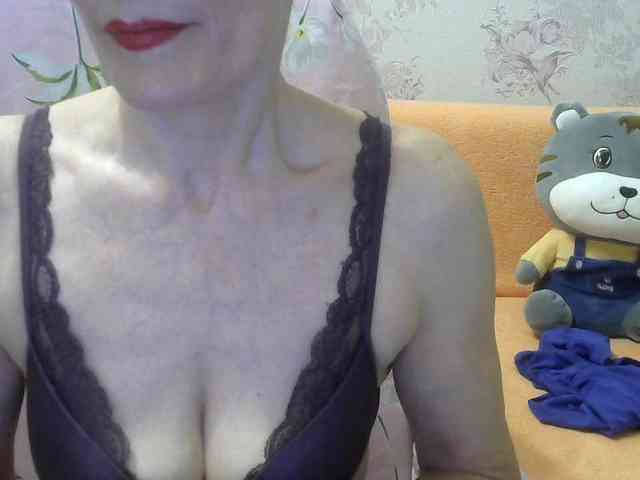 Red-Rose-777 webcam