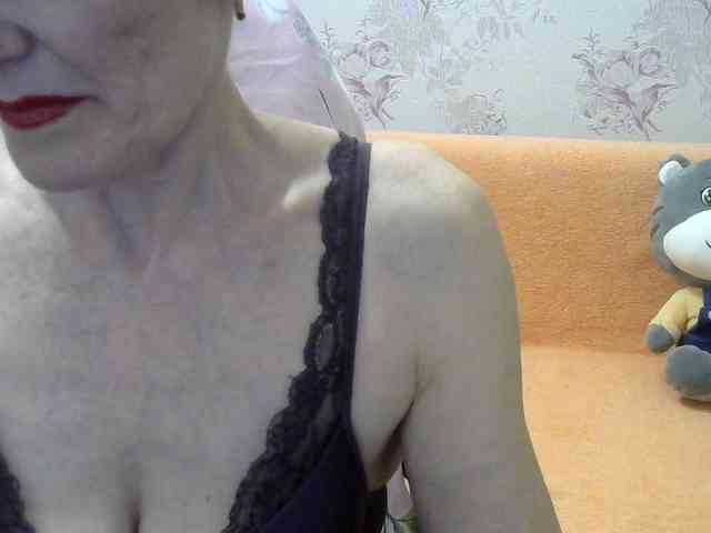 Red-Rose-777 webcam