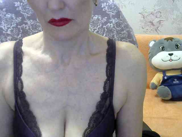 Red-Rose-777 webcam
