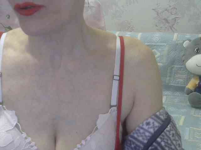 Red-Rose-777 webcam