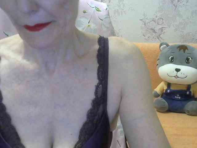 Red-Rose-777 webcam