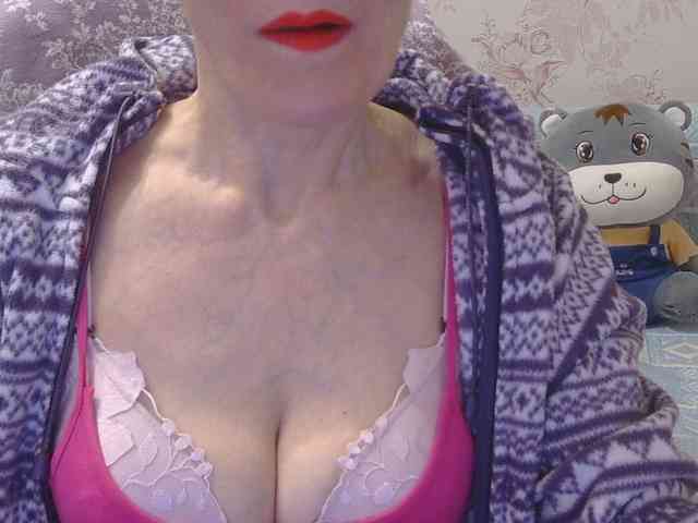 Red-Rose-777 webcam