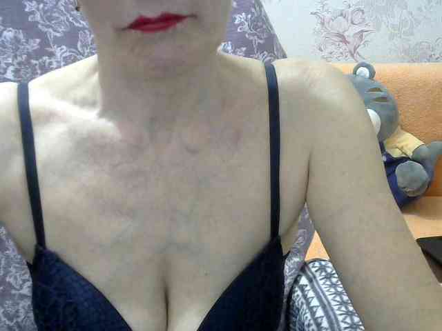 Red-Rose-777 webcam