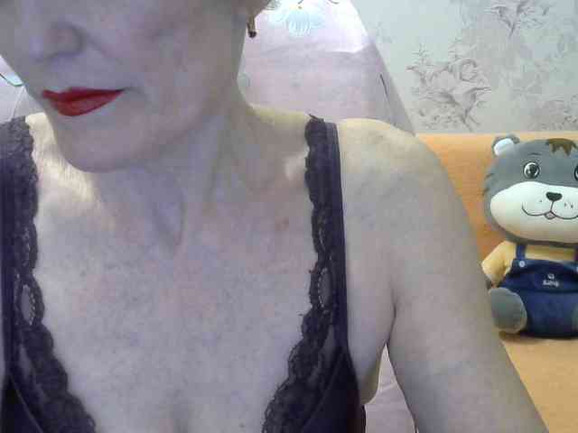 Red-Rose-777 webcam