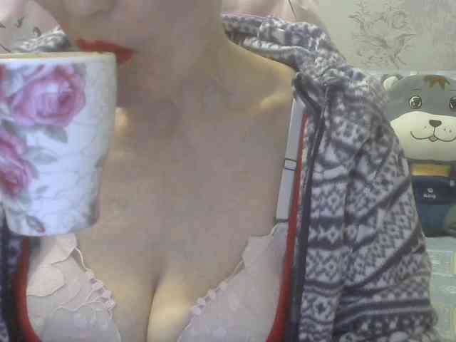 Red-Rose-777 webcam